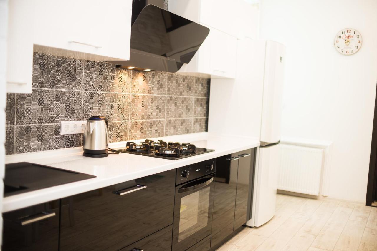 Modern apartment Lviv Buitenkant foto